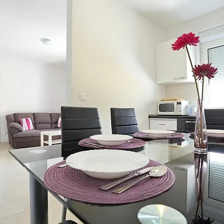 Dado Apartamento Trogir