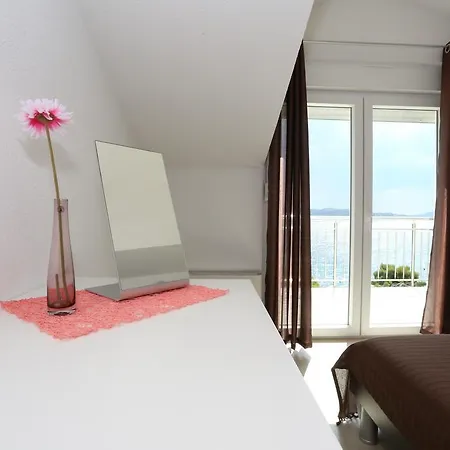 Apartment Dado